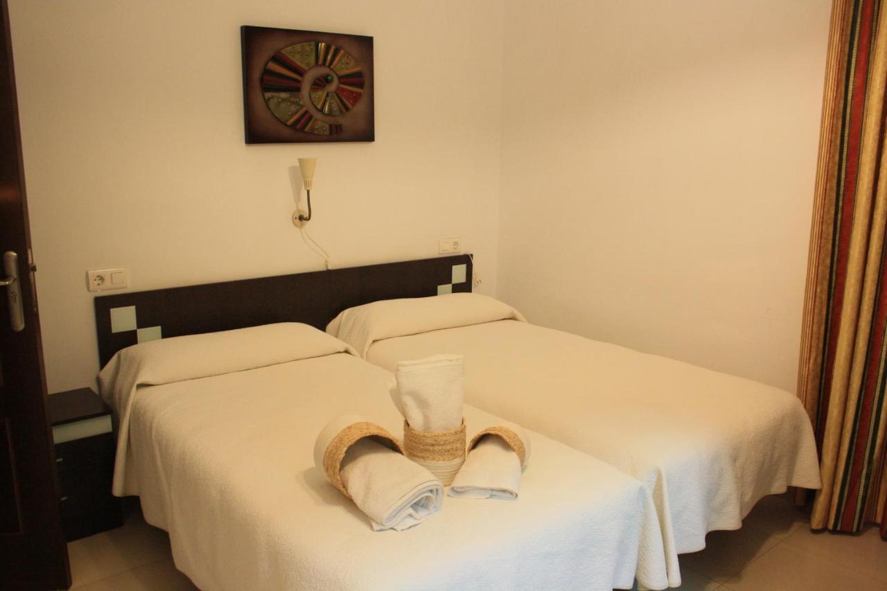 Casa Rural La Plaza Almoharin ภายนอก รูปภาพ