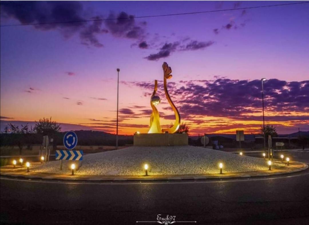Casa Rural La Plaza Almoharin ภายนอก รูปภาพ